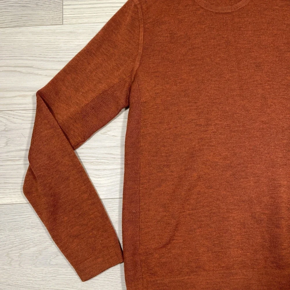 Lululemon M3AXXS Alpine Air Crew Heathered Saffron mens